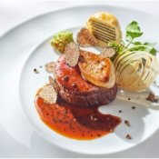 《料理重視★4万美食体験》駅直結*大聖堂×160万優待&アマギフ2万