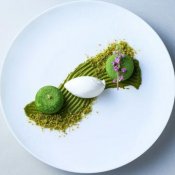 《拘りのデザート堪能》奥庭チャペル×洗練ホテル*魅力体験