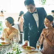 連休最終日限定！挙式無料最大150万特典■特選牛食比べ×オマール