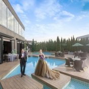 BIGフェア\料理半額★挙式0円/白亜のチャペル×演出ALL体験