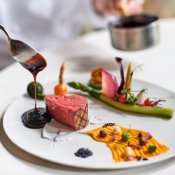 《緑×光！*話題のリゾート*》ギフト券1万円＆挙式料付♪絶品試食×安心相談会の詳細を見る