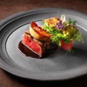 【水曜BIG*ドレス2着無料&アマギフ2万付】憧れドレス試着×選べる6会場ツアーの詳細を見る