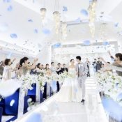 \大好評/憧れ挙式&大階段体験*3万コース試食◆ドレス1着全額&最大165万優待