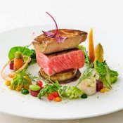 ＼*挙式料＆前撮り全額OFF*／ギフト券1万×黒毛和牛コース試食×邸宅ALL体験