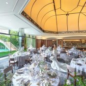 【ハナユメ限定】新チャペル誕生!天井高10m光纏う空間★10大特典&黒毛和牛試食