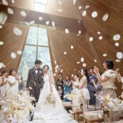 連休BIG【緑溢れる貸切パーティ体験】上質チャペル&プール付きガーデン×和牛試食の詳細を見る