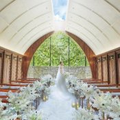 【今季最⼤フェア】憧れ叶う*⼤階段&ガーデン体験×ドレス優待&贅沢試⾷