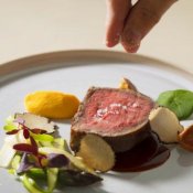 \満足度98%/特選牛試食×チャペル挙式体験