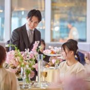 初見学がお得◆1.5万分ディナー券付!絶景チャペル&見積り相談