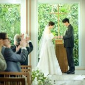 【祝日限定】模擬挙式×季節の逸品試食×大階段演出×10大特典の詳細を見る