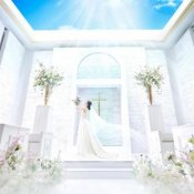 **光と水*煌めく純白チャペル*の模擬挙式×大階段の演出ALL体験♪