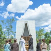 \木曜日限定/緑と光のプライベート空間×3つの選べる挙式体験