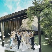 \最短2ヶ月OK/最大100万優待!自然光溢れるチャペル&貸切ガーデン付き◎