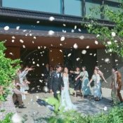 年1BIG*最大4泊＆60万優待|光の感動チャペル体験|最旬ドレス贅沢3皿試食