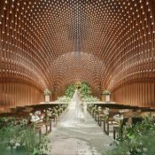 【ハナユメ限定】花嫁憧れ感動挙式体験*ドレス優待＆最大4泊付き｜至高の逸品試食の詳細を見る