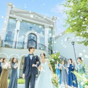 ハナユメ限定＼120万優待×ドレス50%オフ／2万和牛試食×光注ぐ独立型チャペルの詳細を見る