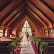 ハナユメ限定【教会口コミ1位】120万優待×ドレス50%オフ×豪華2万コース試食