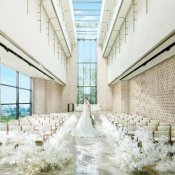 ハナユメ限定■国際賞受賞ホテル■高層階貸切W×天高10Mチャペル×美食体感の詳細を見る