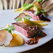 ■国際賞受賞ホテル■ブランドホテルの高層階貸切W×美食体感