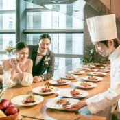＼料理重視の方へ／最高グレードへUP特典付◎人気の料理演出体験の詳細を見る