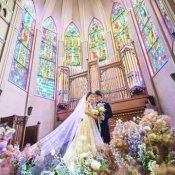 ＼3連休BIGラスト／豪華プレミア特典付！ステンドグラス輝く大聖堂で憧れ叶う＊の詳細を見る