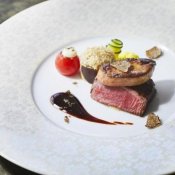 《週末限定》国産牛×フォアグラ豪華試食付き*チャペル＆本格神殿で挙式体験の詳細を見る