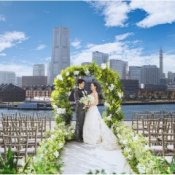 金曜SP【横浜の空*海】大さん橋挙式＆パーティ×美食×ドレスの詳細を見る