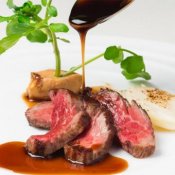 月末限定*料理半額含む150万円特典付!エンタメW体験&和牛2万試食会