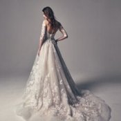 ＜トレンド花嫁必見＞韓国ドレスなどハイセンスドレスが魅力の詳細を見る