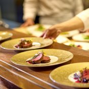 【料理重視に】特選牛やフォアグラ*黄綬褒章受章*試食フェア