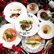 【3大来館特典】ギフト券×映画ペア券×スパークリングワイン