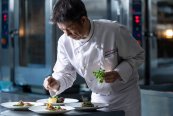 【平日限定】会場見学×料理長のこだわり紹介付き無料試食フェア