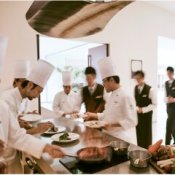 【平日BIG★料理重視】黒毛牛試食×&4万円宿泊&OPEN限定7大特典
