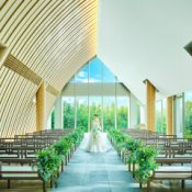 先着5組限定《ギフト券1万円付き》熊本の自然感じる森チャペル×最旬ドレス試着付き