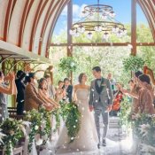 【選べる2つの貸切邸宅】森のチャペル&大階段*憧れリアル体験