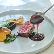 ゲスト絶賛！口コミ4.8美食×石壁チャペル見学！最大140万優待♪