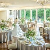 【100名でも安心】開放的な空間で大人数ウェディング