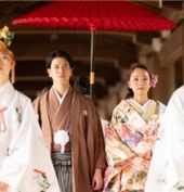 【三嶋大社で叶える和婚】本殿改修中も自然光が入る舞殿で挙式◎