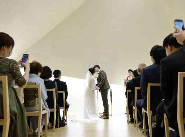 10年分の感謝を込めて 新郎新婦からのおもてなし | MIRAIE Wedding(ミライエウエディング）の結婚式挙式実例 | 結婚 式場を探すならハナユメ