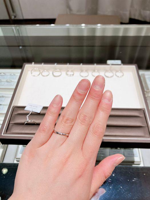 ゼフィロス 指が長くみえて自然に馴染むデザイン