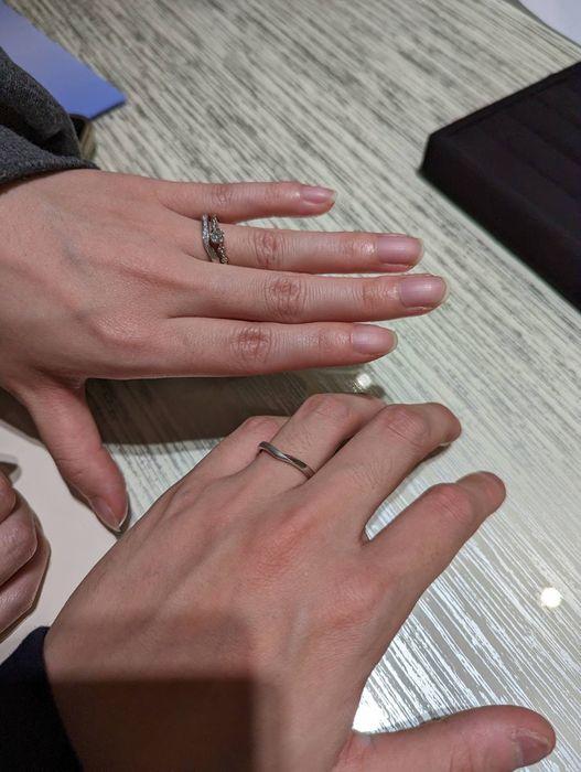 フローラガーランドの婚約指輪と結婚指輪