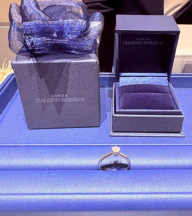 まずプロポーズリングがあり、リングは婚約の詳細 | 銀座ダイヤモンド 