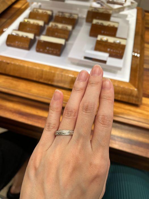 4mm幅のダイヤ有りデザイン